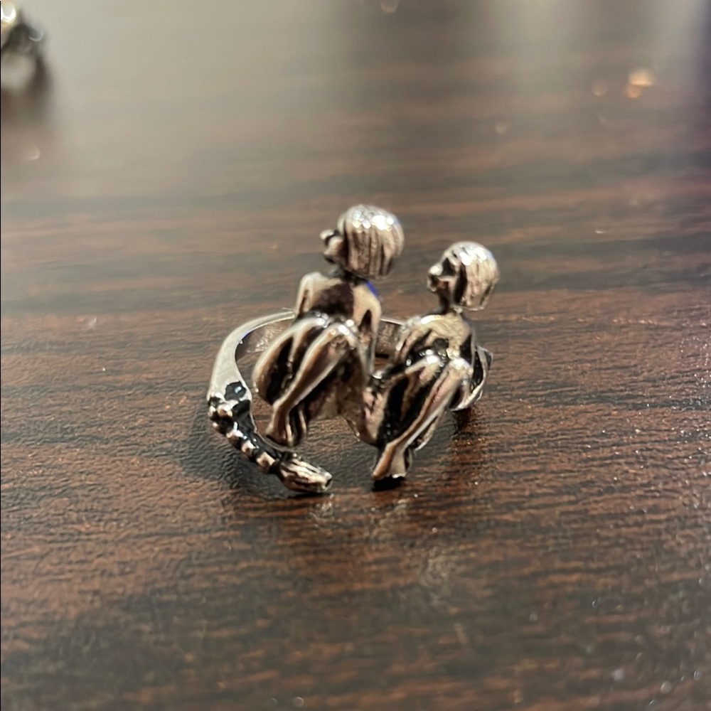 Sarah Coventry Gemini Twins ring